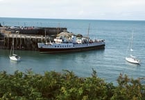 Balmoral steams back to Lydney