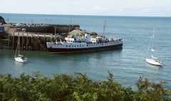 Balmoral steams back to Lydney