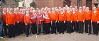 Choir to the rescue of violin wizard Nigel