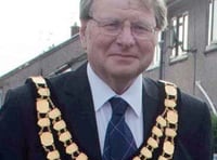 ‘Pull together to save services’