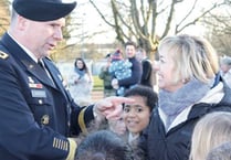 Pupils meet soldiers