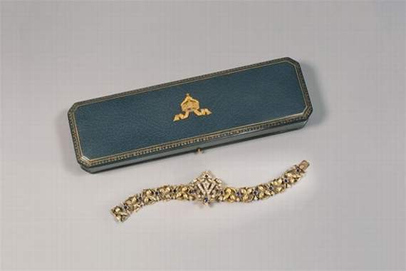 Dean fire tragedy link to treasure
