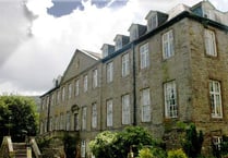 Council in plea to  save 1680s house