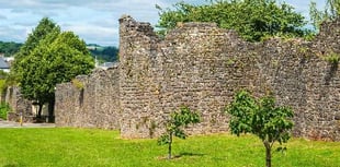 A castle and a totem pole on Sunday ramble