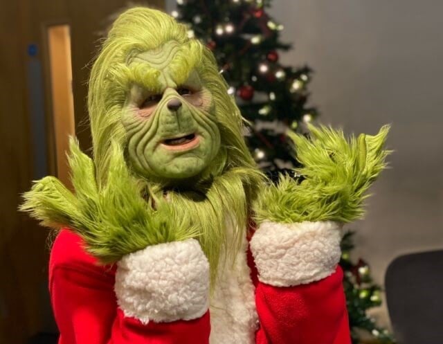Who's turning on the Christmas lights in Ross?