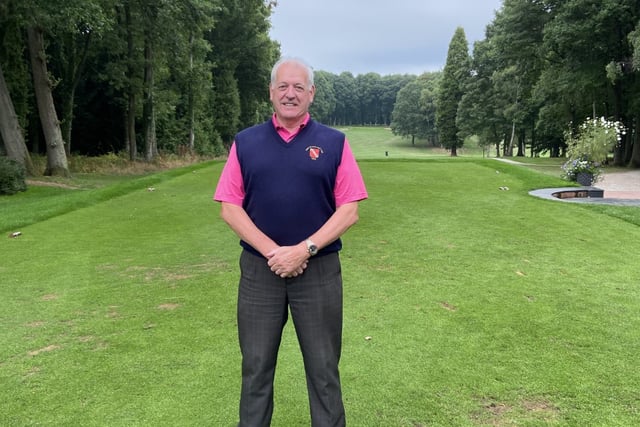 Bull hits ‘bull’s eye’ with hole in one
