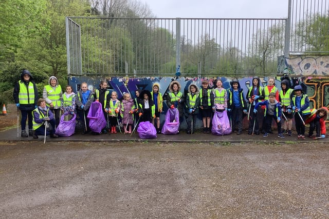 Ashfield Park School Council tackles litter at Ross Skate Park