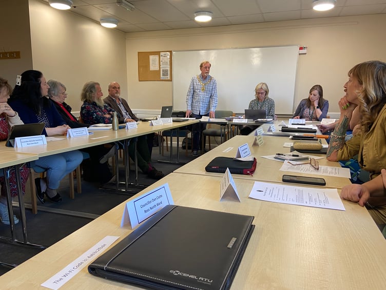 Ross-on-Wye Mayor Louis Stark address the councillors