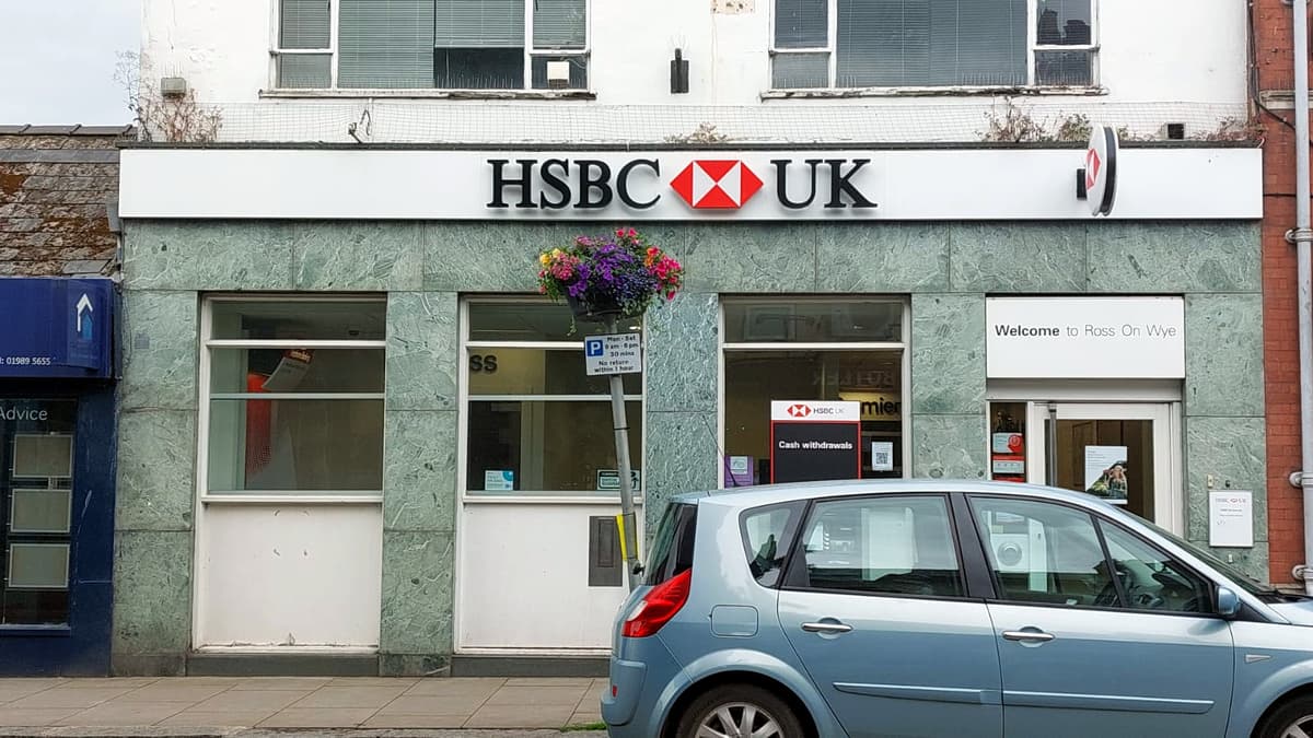 HSBC says goodbye to Ross high street | theforestreview.co.uk