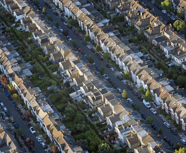  Dozens of  holiday homes in the Forest of Dean