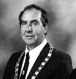 Tributes to community stalwart and former Mayor Derek Biddle