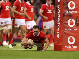 Wales hit back to beat England 20-9 in Cardiff