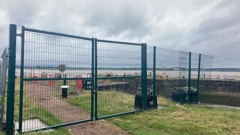 Access to harbour piers still in doubt after talks