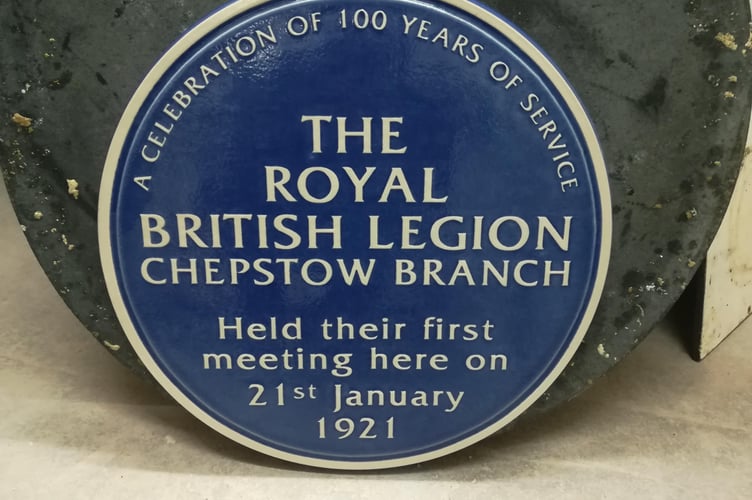 A plaque marking the first meeting of Chepstow RBL is being installed on the town's White Lion pub