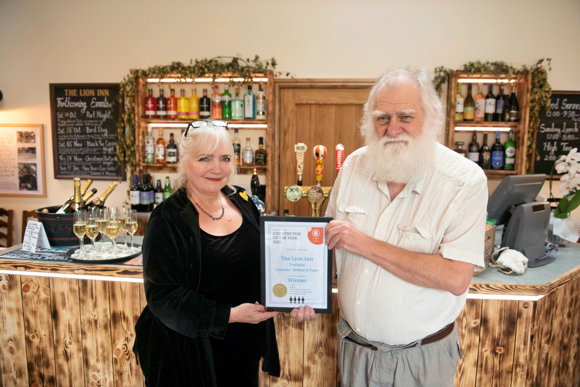 Debbie’s Lion is ‘king of the pubs’ as she marks 28 years at the helm