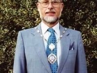 Former Newent Mayor will be first in new cemetery he helped purchase