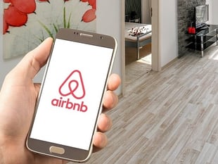 Expert warns of Bank Holiday accommodation scams