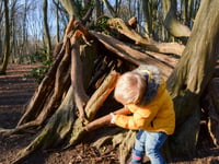 Families can browse free winter holiday activities for children