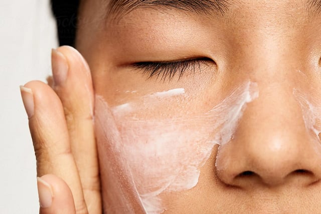 NHS warns: Protect your skin as temperatures rise