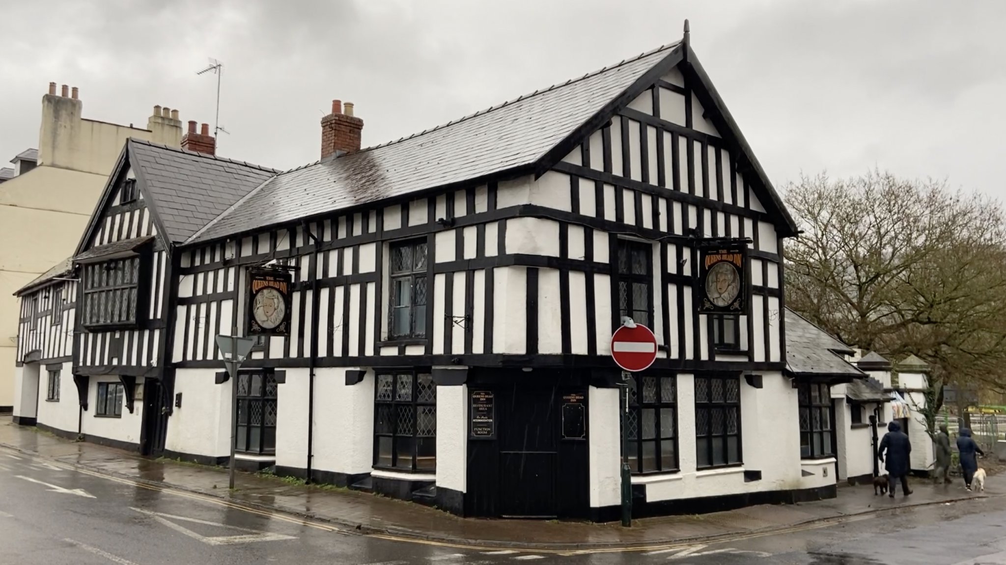 Shock closure of historic Queen's Head in Monmouth