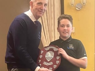 Harvey’s a hit at golf awards