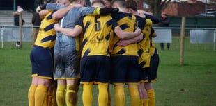 Stone rock Kingfishers with five-goal blast 