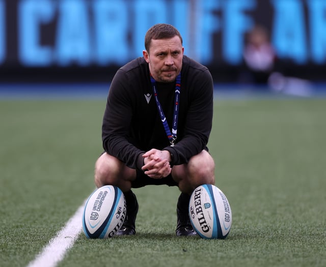 Former Wales star Richie provides coaching masterclass