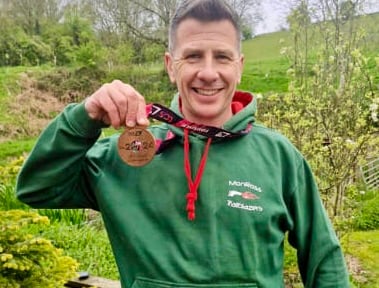 Rob Potter raised funds for Cheltenham and Gloucester Hospitals Charity in memory of a close friend