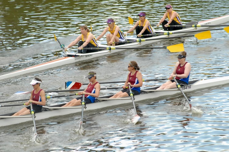 A tight race at the regatta