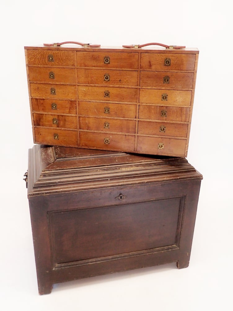 Carpenter's Chest with Removable Drawers
