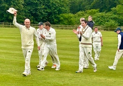 James hits 62 as Aston stay top