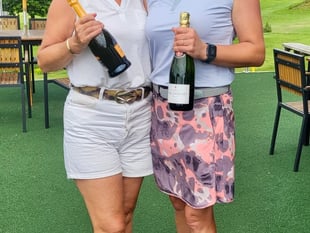 Champagne feeling for championship winners Emma and Julie 