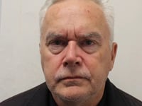 Huw Edwards given six month suspended jail term for child abuse photos