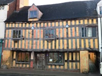 Tudor town centre building fails to attract bids
