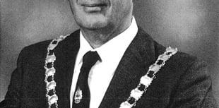 Tributes to former mayor and part time reporter