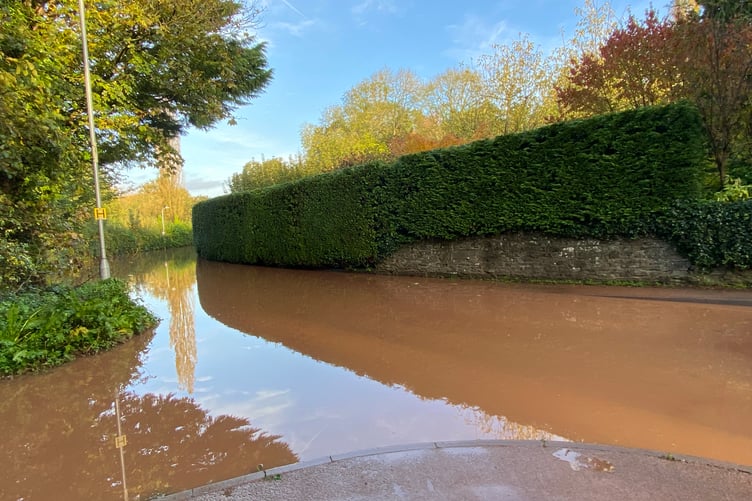 Osbaston Road is closed due to flooding from the Vauxhall Inglis Bridge to the local school