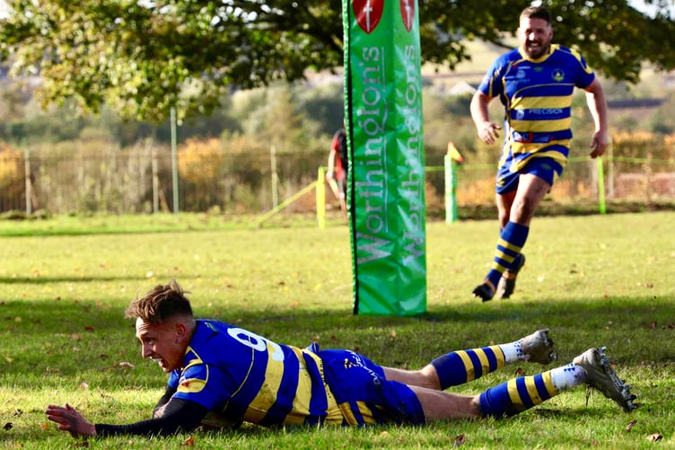 Ollie Scriven's try gave Monmouth the lead early in the second half