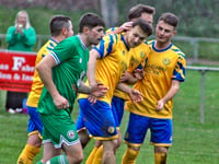 Kingfishers kick on with Josh hat-trick