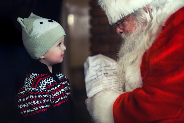 A Christmas Ghost Story - The Singing Santa by 