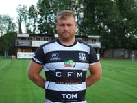LYDNEY STORM TO BIG
WIN IN A DEVON GALE