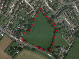 Homes plan rejected over farm smells fear