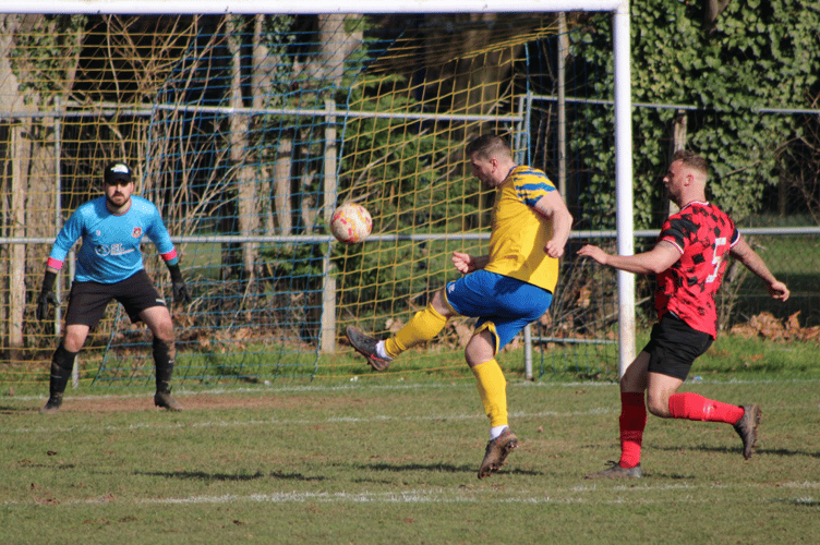 Gwent Senior Cup Semi-Final - Monmouth Town 3 New Inn 2