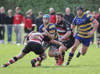 Tabb kicks 17 points as Mon down United