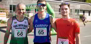 Henry beats dad to Dash title and his record