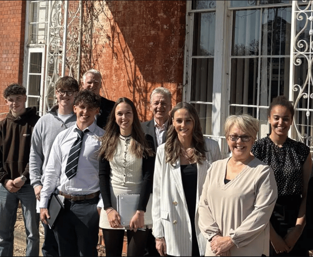 Hartpury students shine in "Dragon’s Den"