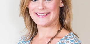 Antiques Roadshow meets Bargain Hunt in Ross