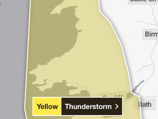 Wales set to be hit by thunderstorm