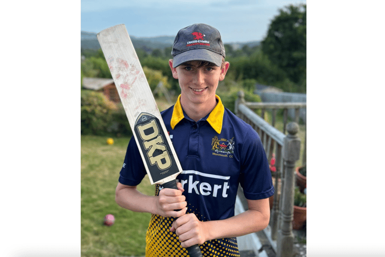 Osian Jones top-scored for Monmouthshire Menaces