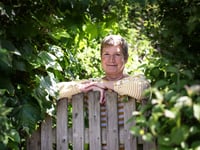 Yolande wins Volunteer of the Year for Dark Skies work