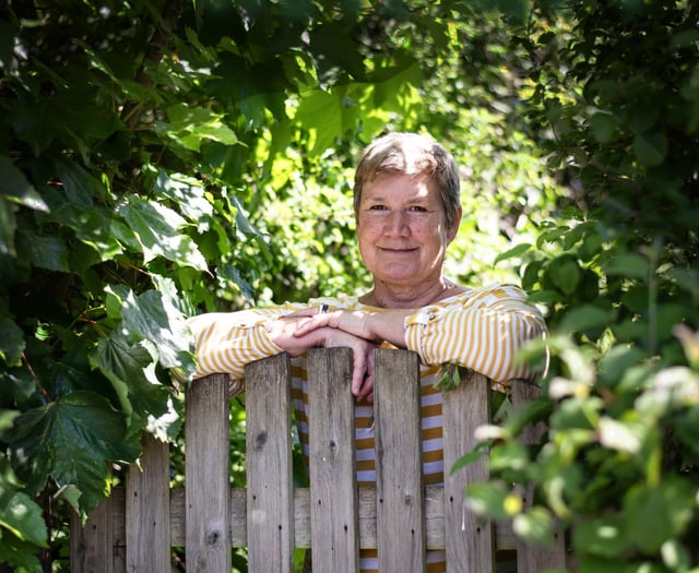 Yolande wins Volunteer of the Year for Dark Skies work